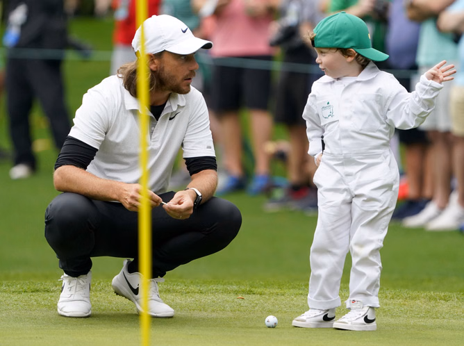 WATCH: Tommy Fleetwood enjoys playing golf with son at the Old Course after Ryder Cup win