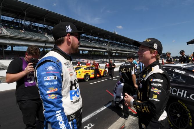 Chase Briscoe drops a hilarious comment as Tyler Reddick chops off his signature mullet for final two races