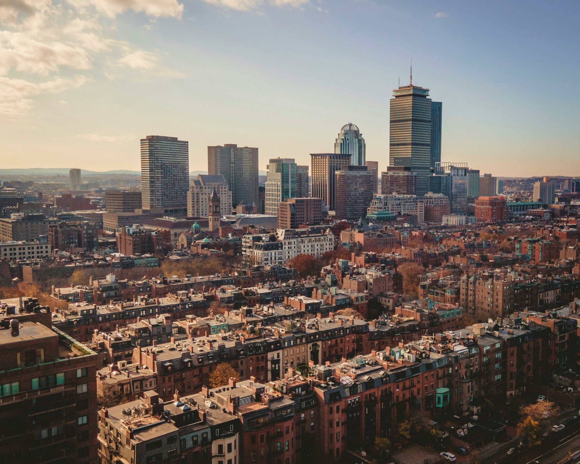 Who was the Boston Strangler? Details explored as Oxygen TV airs The Boston Stranger: Unheard Confession 1 Fear spread across Boston as a series of home attacks came to light (Image via Unsplash)