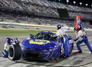 Chase Elliott (9) during the NASCAR Coke Zero Sugar 400. Source: Getty