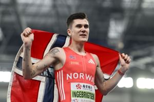 Jakob Ingebrigtsen shows support for women’s sports donning a statement t-shirt during off-season