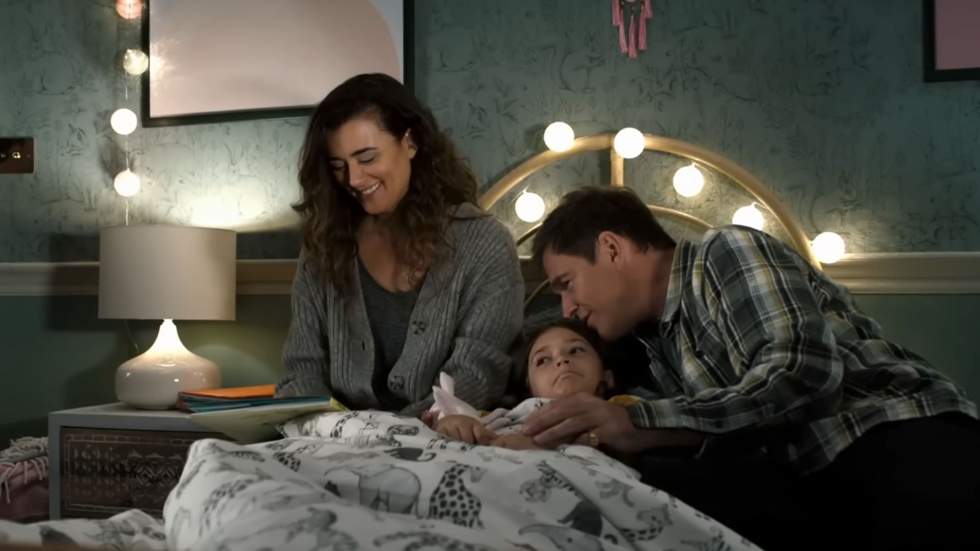 Ziva, Tony, and Tali are together (Image via YouTube/Paramount+)