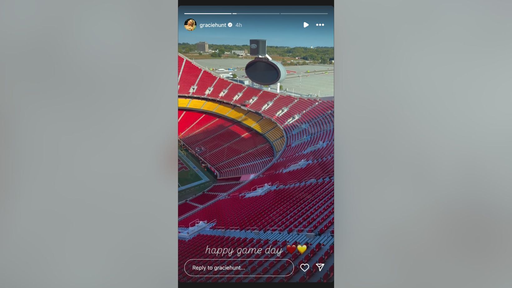 Clark Hunt&#039;s daughter Gracie drops 3-word message expressing excitement for Week 6 clash vs Lions (Image Credit: Gracie/IG)
