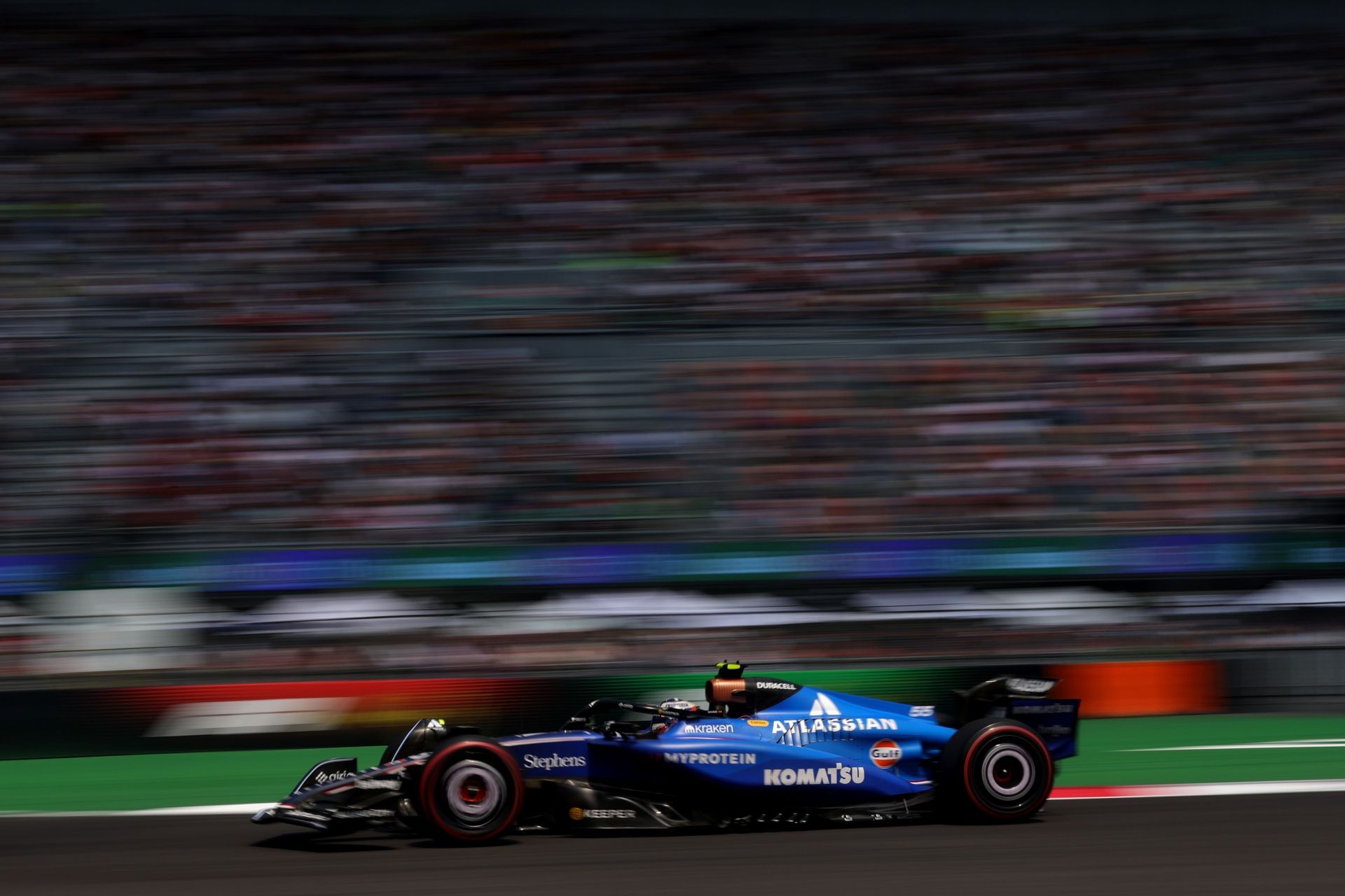 Carlos Sainz počas FP3 - Veľká cena Mexico City - Zdroj: Getty
