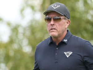 "Nothing more dangerous than an uninformed zealot" - Phil Mickelson backs $SOC for oil production for environmental reasons