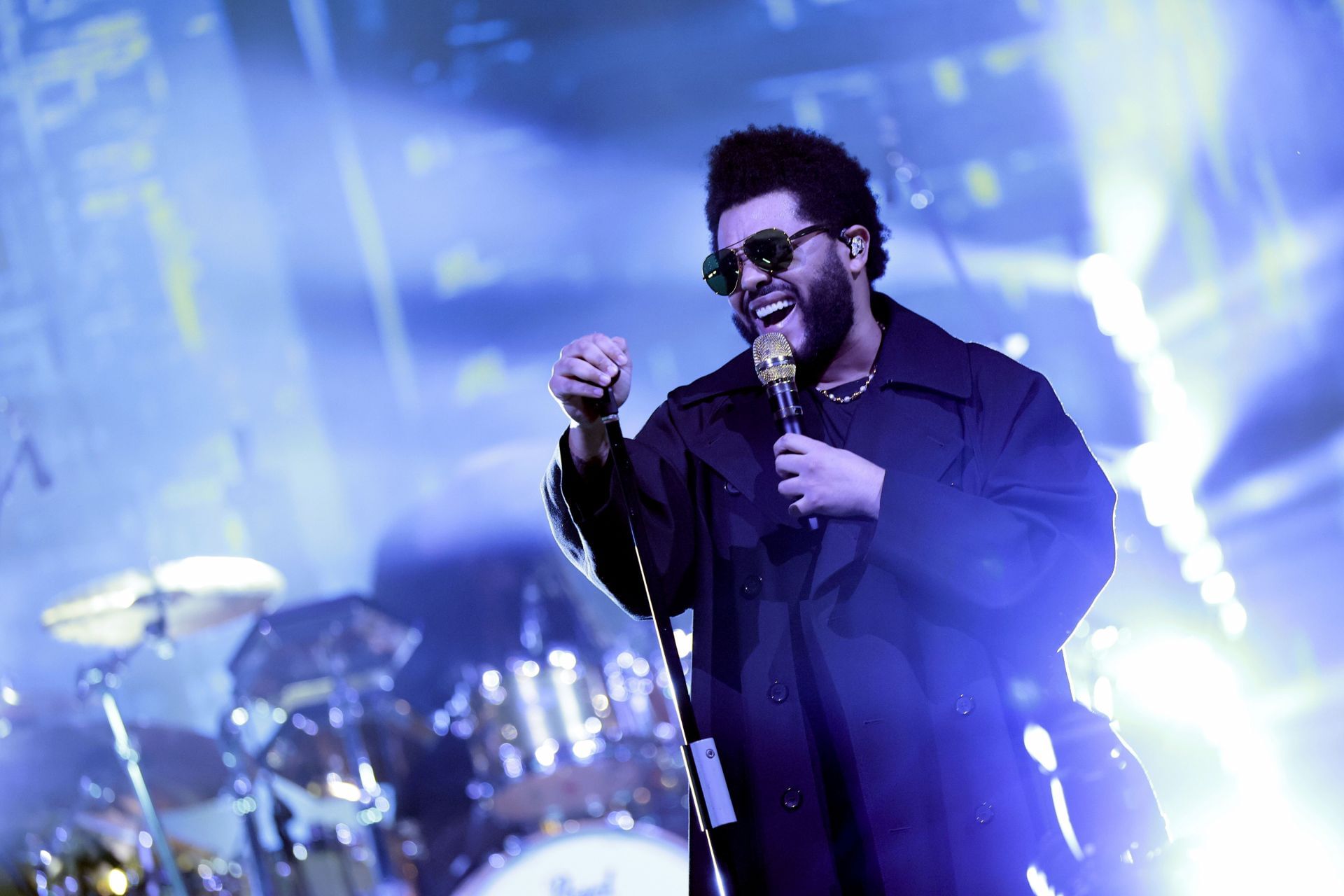 The Weeknd onstage (Image via Dimitrios Kambouris/Getty Images)