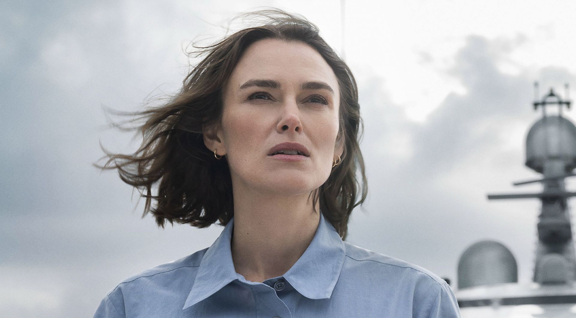 Keira Knightley as Lo in The Woman in Cabin 10 (Image via Netflix)