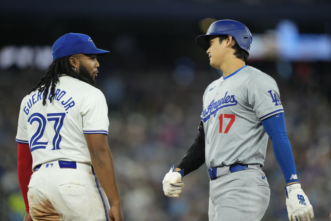 “Go home A-Rod, you’re drunk” - Fans react to Alex Rodriguez’s bold take on the Shohei Ohtani-Vladimir Guerrero Jr. World Series showdown