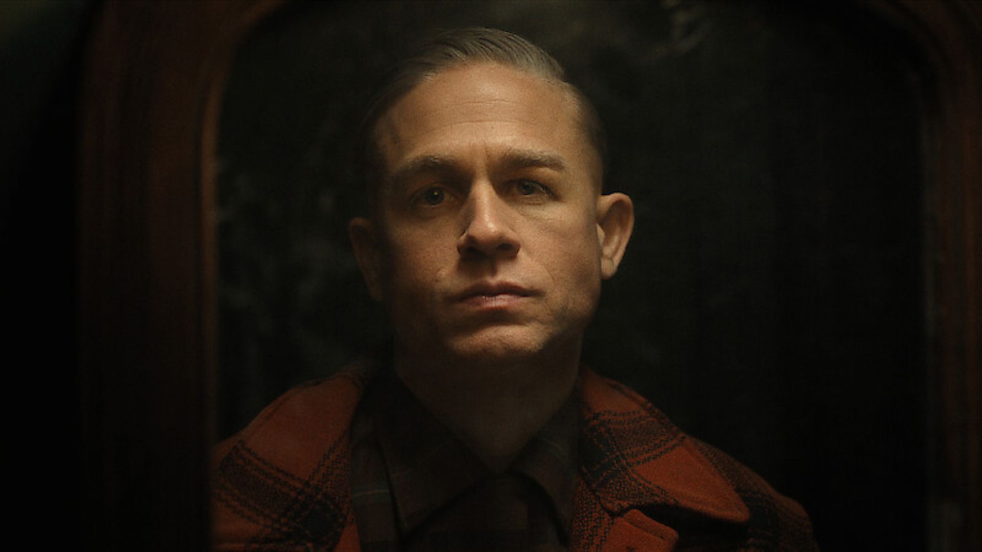 A still of Charlie Hunnam from Monster: The Ed Gein Story (Image via Netflix )