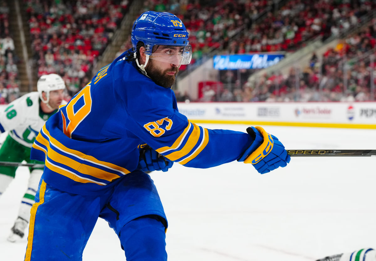 NHL Rumors: Alex Tuch eyeing monstrous contract in free-agency amid growing concerns in Sabres, per insider