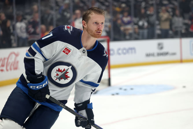 Kyle Connor’s agent speaks out on pushing Jets management to secure 'free agent'-style contract for his client