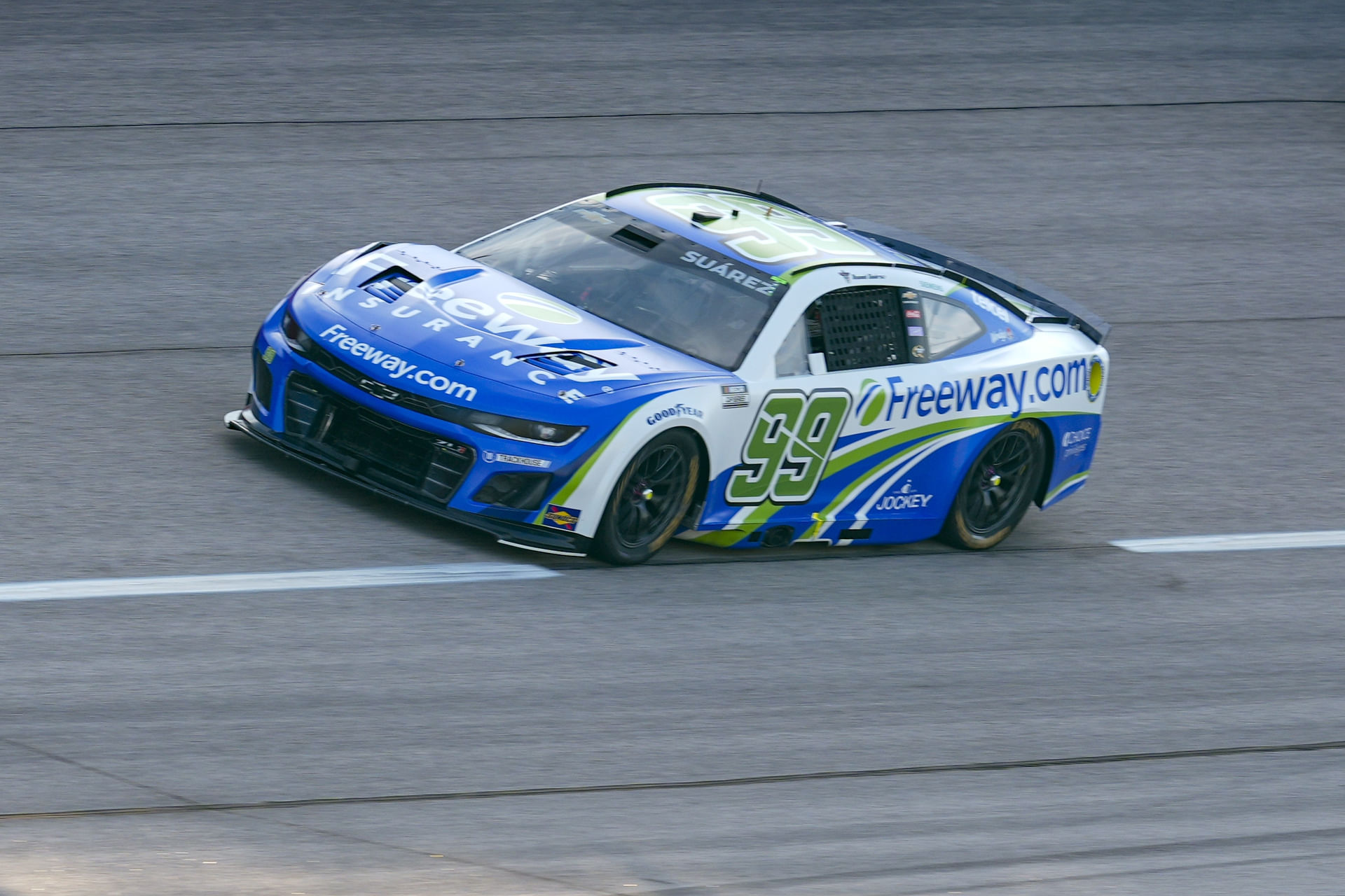 Daniel Su&aacute;rez drives the #99 Chevrolet Camaro for Trackhouse Racing - Source: Imagn