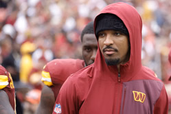 Jayden Daniels' mom drops 4-word update amid concerns on Commanders QB wearing knee brace for Chargers game