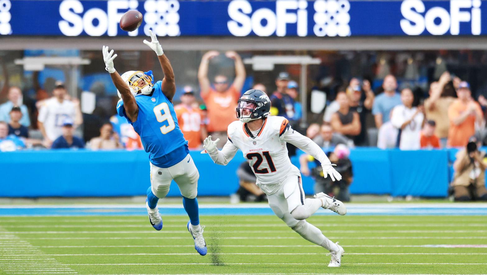 NFL: Denver Broncos at Los Angeles Chargers - Source: Imagn