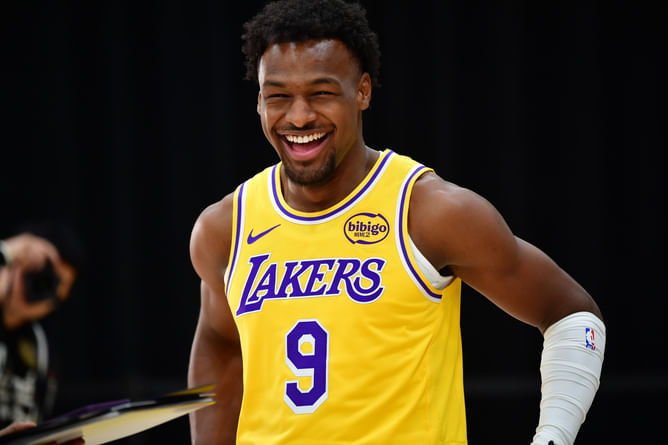 Bronny James Stats Tonight: LeBron James' son fails to make case for rotation minutes after shooting 8.3% in preseason vs Suns (Oct. 3)