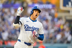 “I’m an Shohei Ohtani fan, baby!” - 2x World Series champion Manny Ramirez throws support behind Dodgers $700M superstar for postseason run