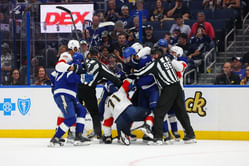 (Must See) Panthers & Lightning brawl it out with heavy hits in multiple fiery bouts in preseason clash