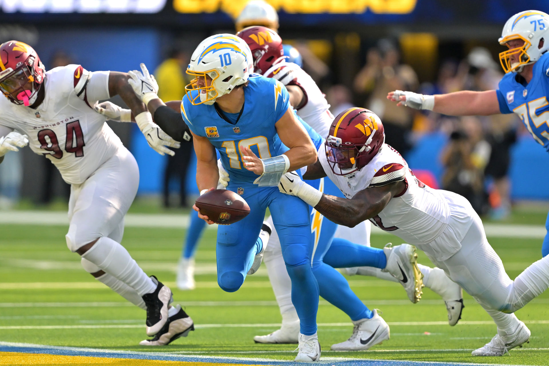 NFL: Washington Commanders at Los Angeles Chargers - Source: Imagn