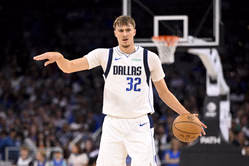 "Just being a real role model": Cooper Flagg credits $11,654,250 point guard for lessons on court vision and smarts