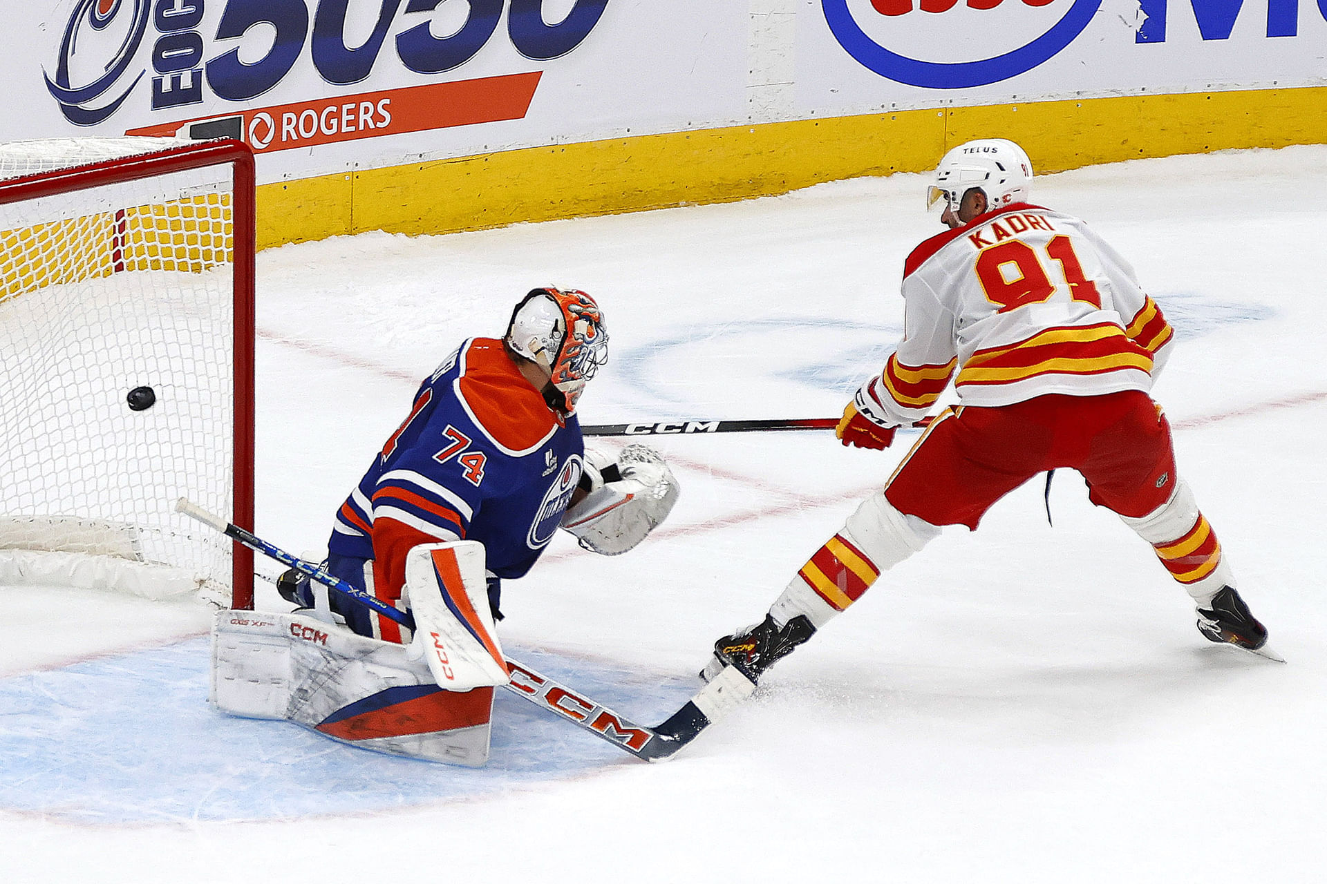 NHL: Calgary Flames at Edmonton Oilers - Source: Imagn