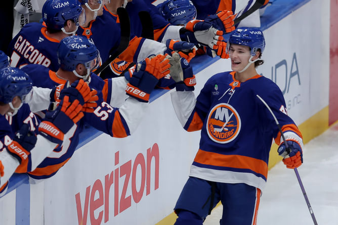 NHL analyst rules out ‘two-horse race’ between Matthew Schaefer & 19 y.o Canadiens star for Calder trophy