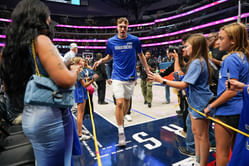 "He's the white version of LeBron James" - Ex-NBA champ breaks down Cooper Flagg taking over point guard duties on Mavericks