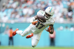Ian Rapoport reveals Dolphins' stance on Jaylen Waddle trade ahead of Week 7 game vs. Browns