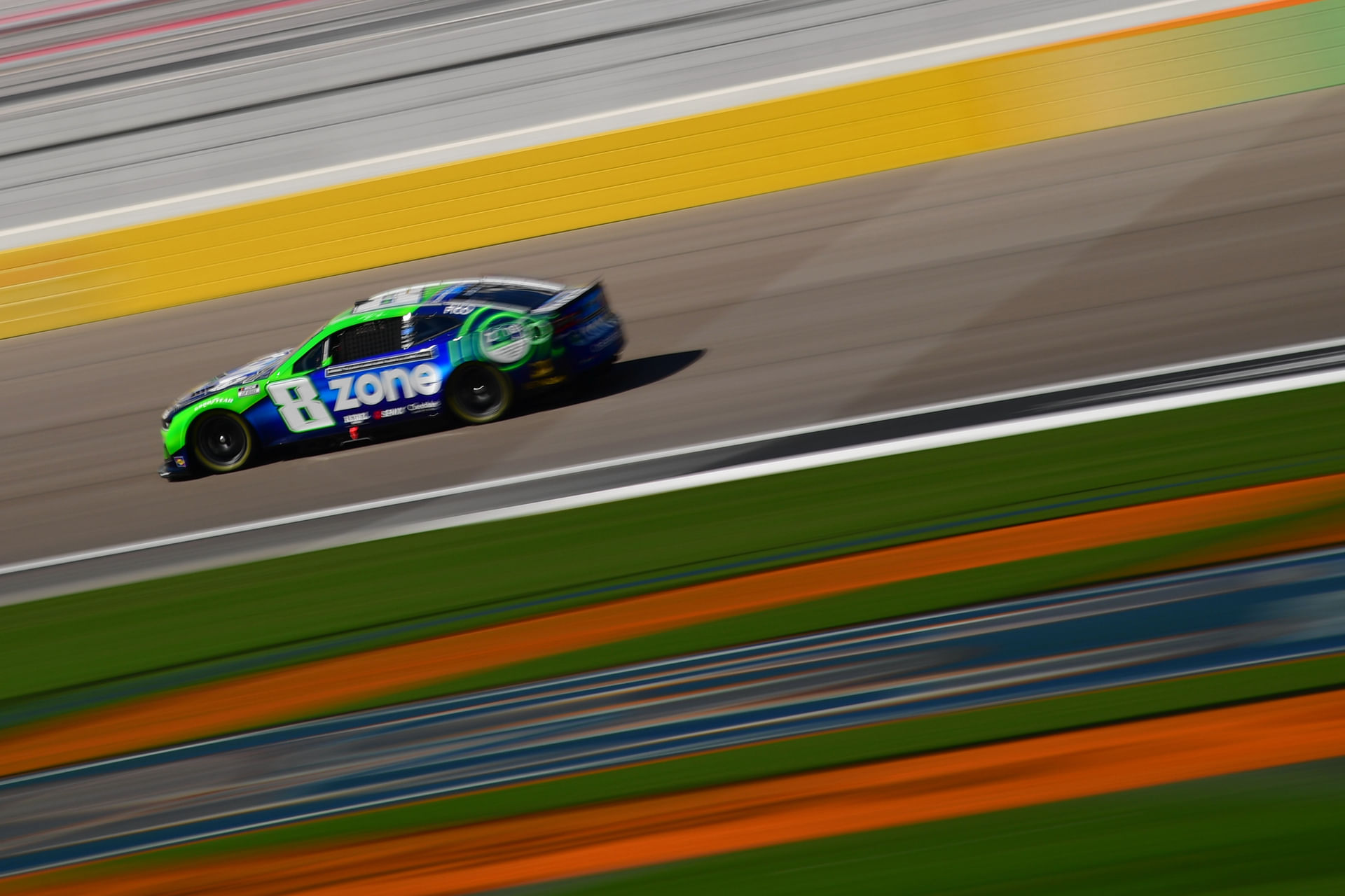 NASCAR: Cup Series-South Point 400 Practice and Qualifying - Source: Imagn