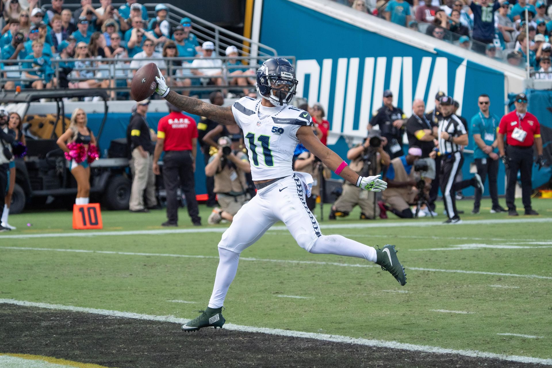 Jaxon Smith-Njigba scores touchdown against Jacksonville - Source: Imagn