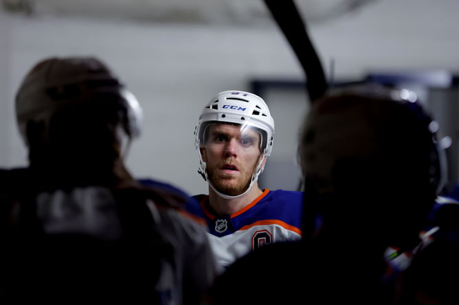 Connor McDavid makes his thoughts known about Matthew Schaefer ahead of Oilers vs Islanders