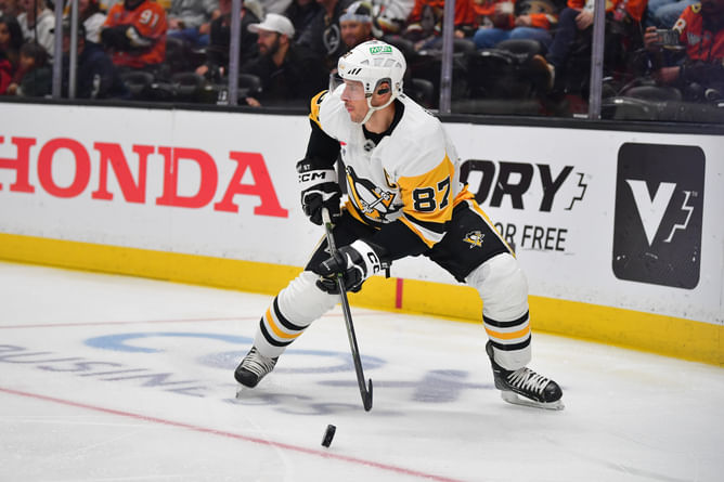 Sidney Crosby dismisses Wayne Gretzky, Mark Messier comparisons as he inches closer to historic NHL milestone