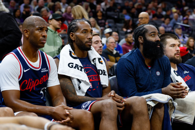 "Unction Looked Lost Tonight": NBA Fans Can't Resist Mocking Clippers' Aged Roster After Disasterclass Against Ace Bailey and Jazz