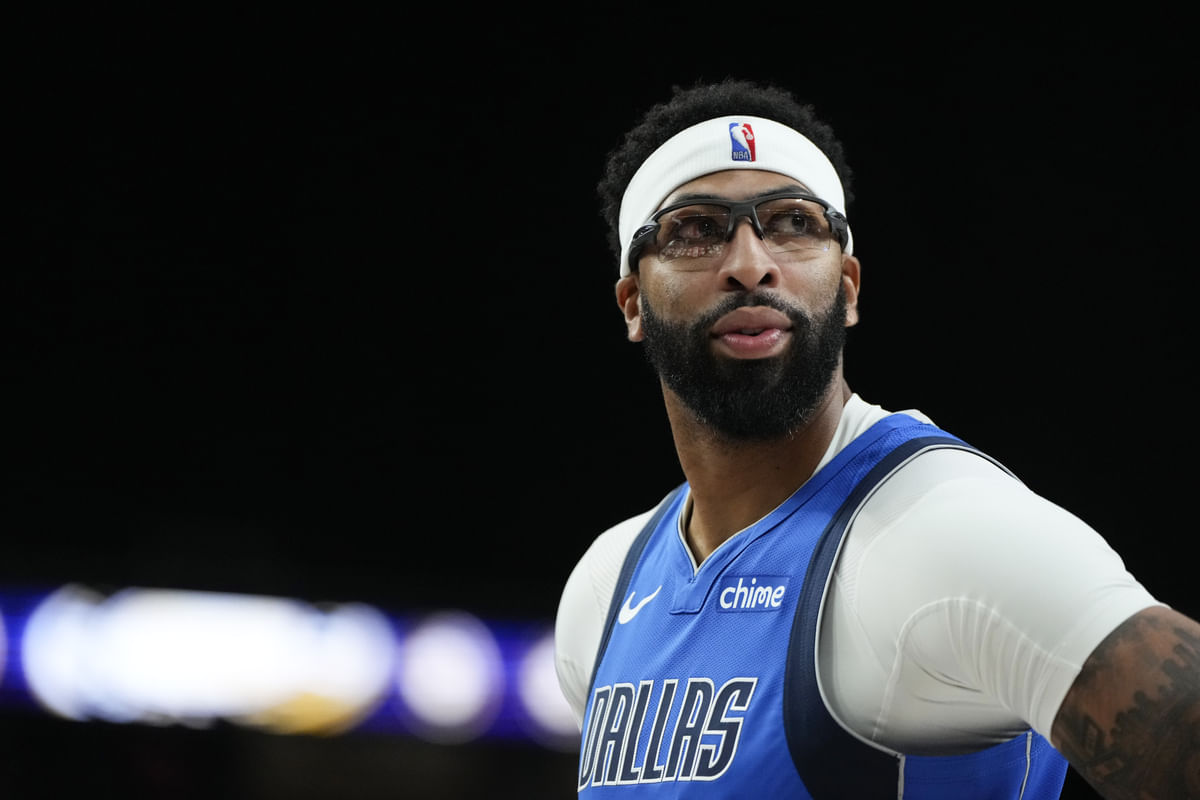 "Looked A Bit Slower" - Stephen A. Smith Sounds The Alarm on Anthony Davis' Future With Mavericks As Victor Wembanyama Cooks Him In Season Opener