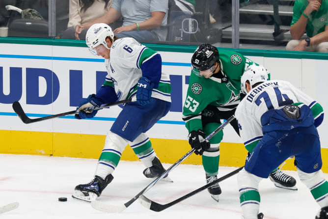 3 most impressive Vancouver Canucks players from 5-3 win over Dallas Stars ft. Quinn Hughes