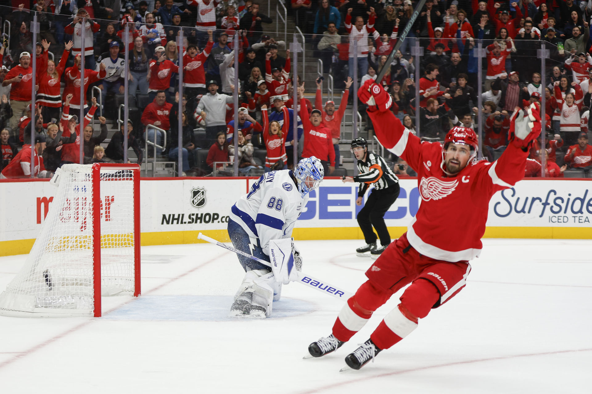 NHL: Tampa Bay Lightning at Detroit Red Wings - Source: Imagn