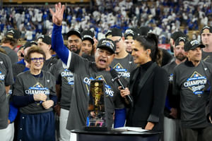“Suck it the rest of you wannabes” - Fans erupt as Dodgers manager Dave Roberts trolls haters after dramatic NLCS Game 4 win