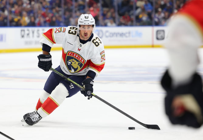 Brad Marchand's wife Katrina makes her expectation of reception from Bruins fans known, for his 1st game against former club