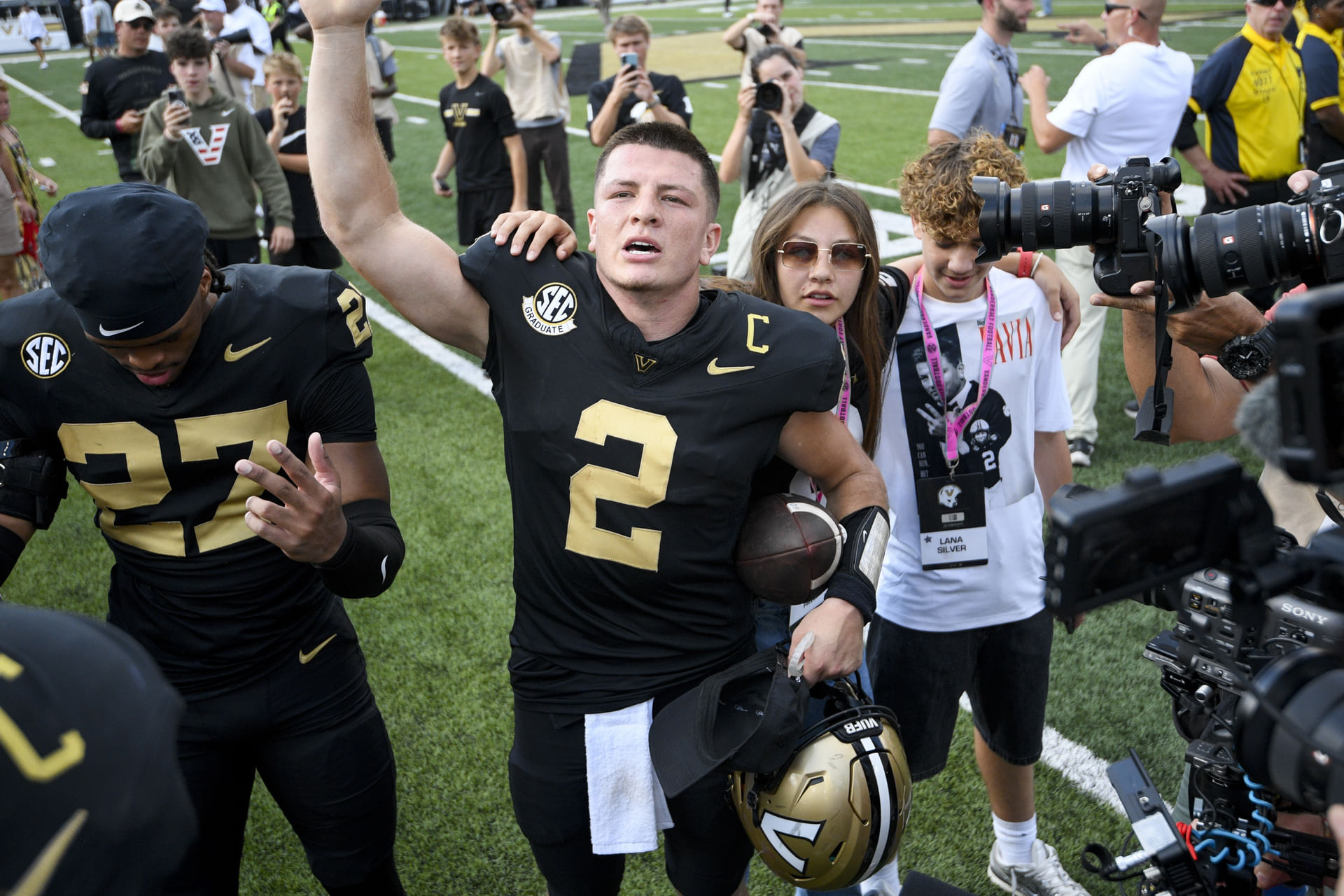 NCAA Football: Louisiana State at Vanderbilt - Source: Imagn