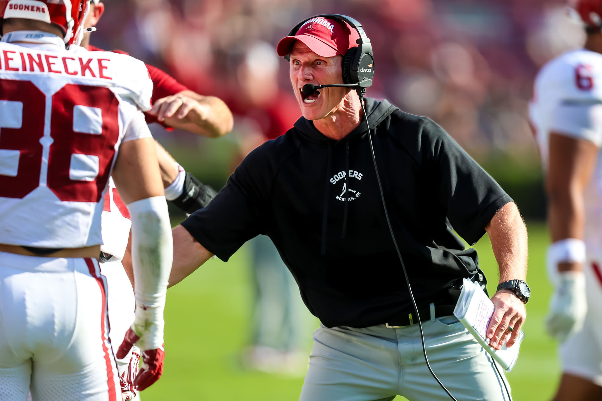 NCAA Football: Oklahoma at South Carolina - Source: Imagn