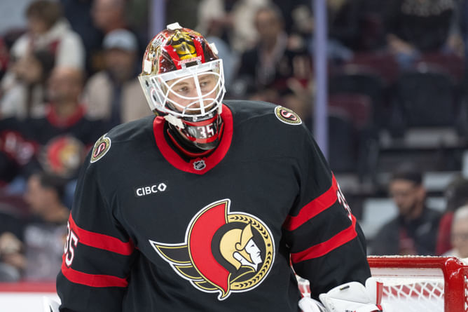 $33,000,000 Senators star calls out 'immaturity' following 7-3 loss to Blackhawks