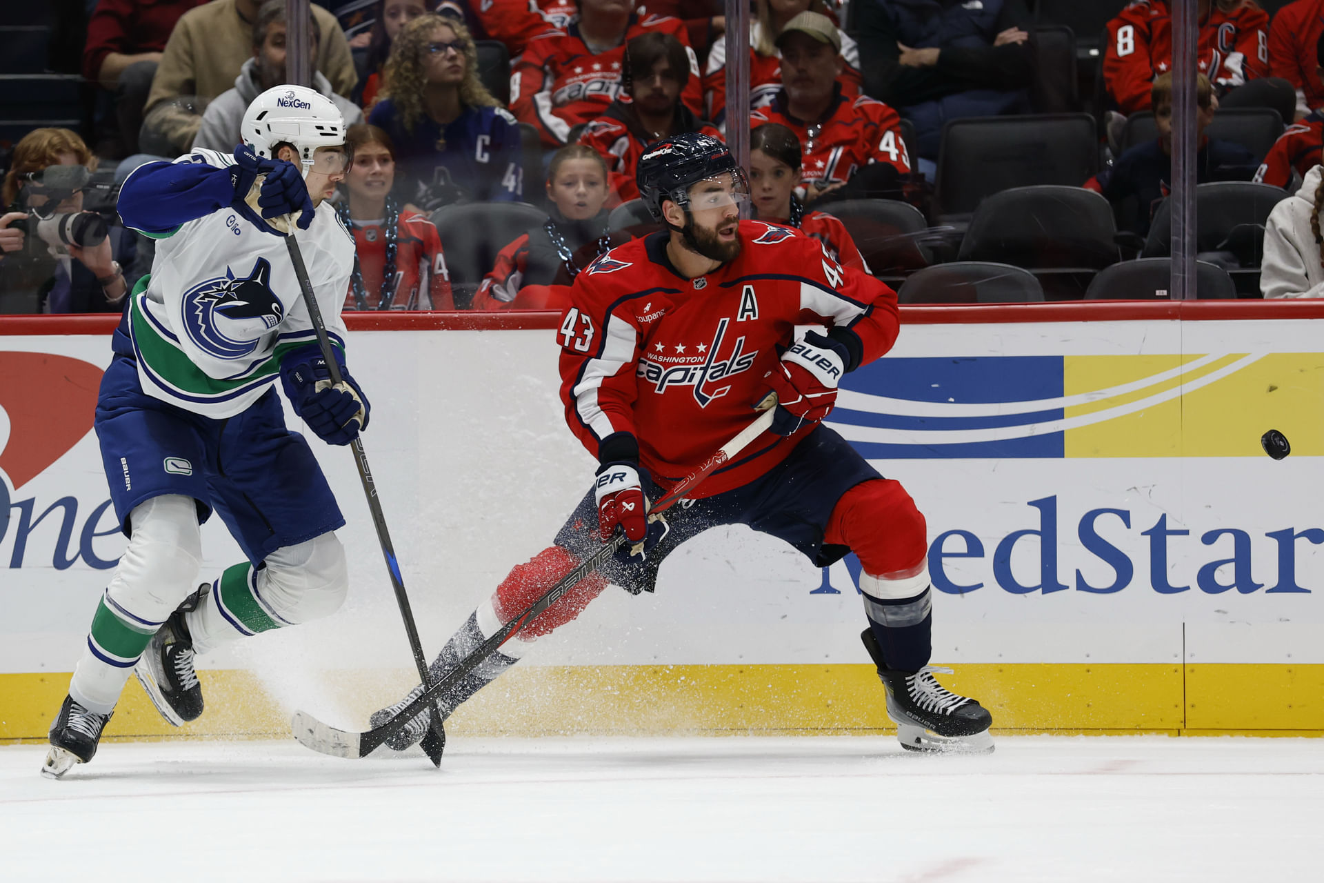 NHL: Vancouver Canucks at Washington Capitals - Source: Imagn