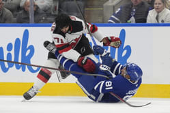 3 least impressive Toronto Maple Leafs players from 5-2 loss to New Jersey Devils ft. Jake McCabe