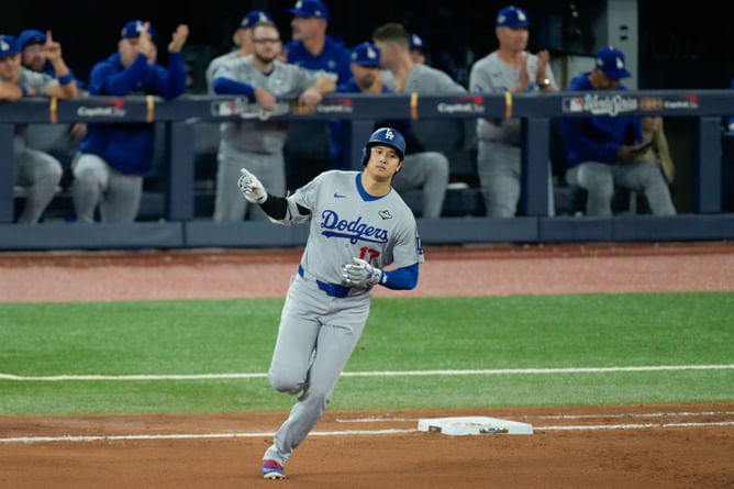“New Mr. Low leverage in town” “Pulling an Aaron Judge” - Fans stay unimpressed as Shohei Ohtani hits first career World Series home run