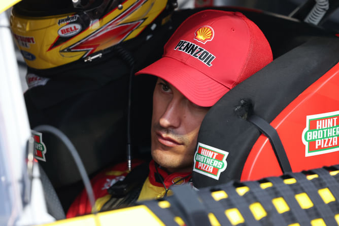 Joey Logano delivers blunt message after failing to make it to the Championship 4: “We didn’t deserve”