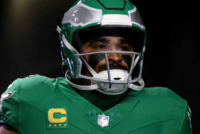 Michael Irvin sounds off as referees disallow Giants' fumble recovery after Jalen Hurts' drop during 'tush push'