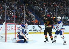 3 least impressive Edmonton Oilers players from 4-3 OT loss to Vancouver Canucks ft. Calvin Pickard