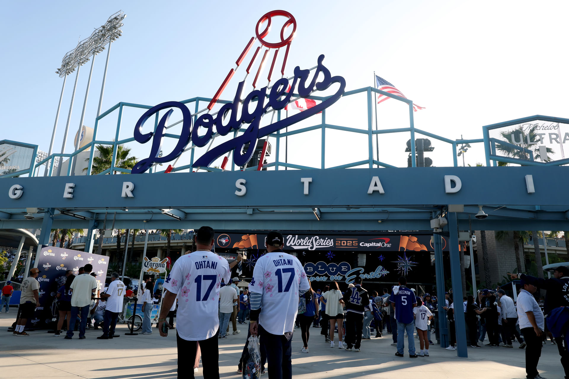 MLB: World Series-Toronto Blue Jays at Los Angeles Dodgers - Source: Imagn