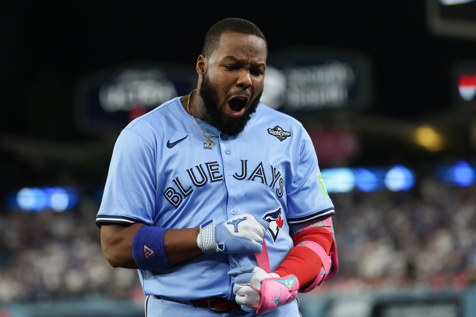 "Blake Shelled"; "Blue Jays are cheating" - Fans divided as Vladimir Guerrero Jr. goes back-to-back off Dodgers' $182,000,000 ace