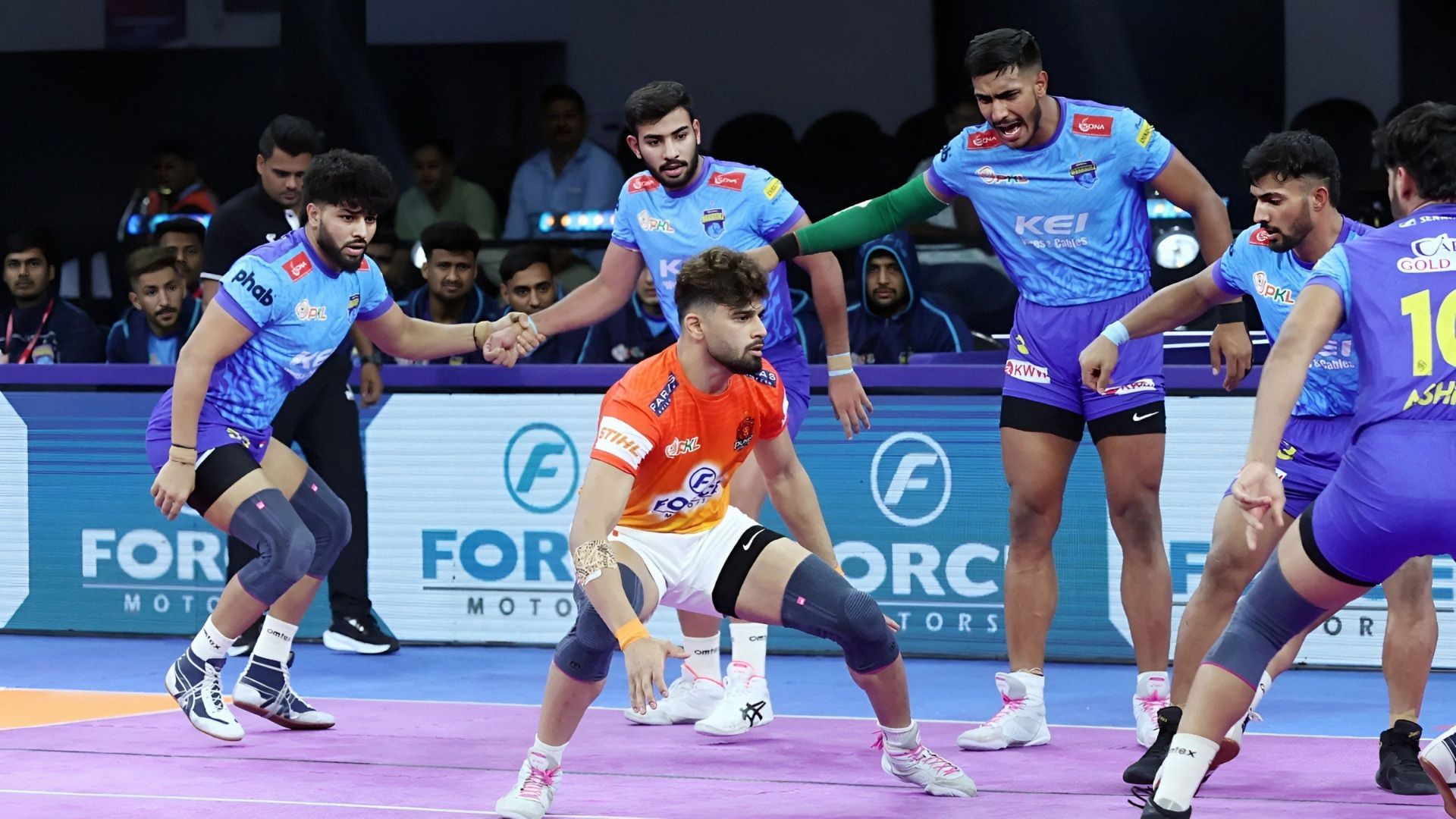 Puneri Paltan wins a high-octane match against Bengal Warriorz (Image via ProKabaddi.com)