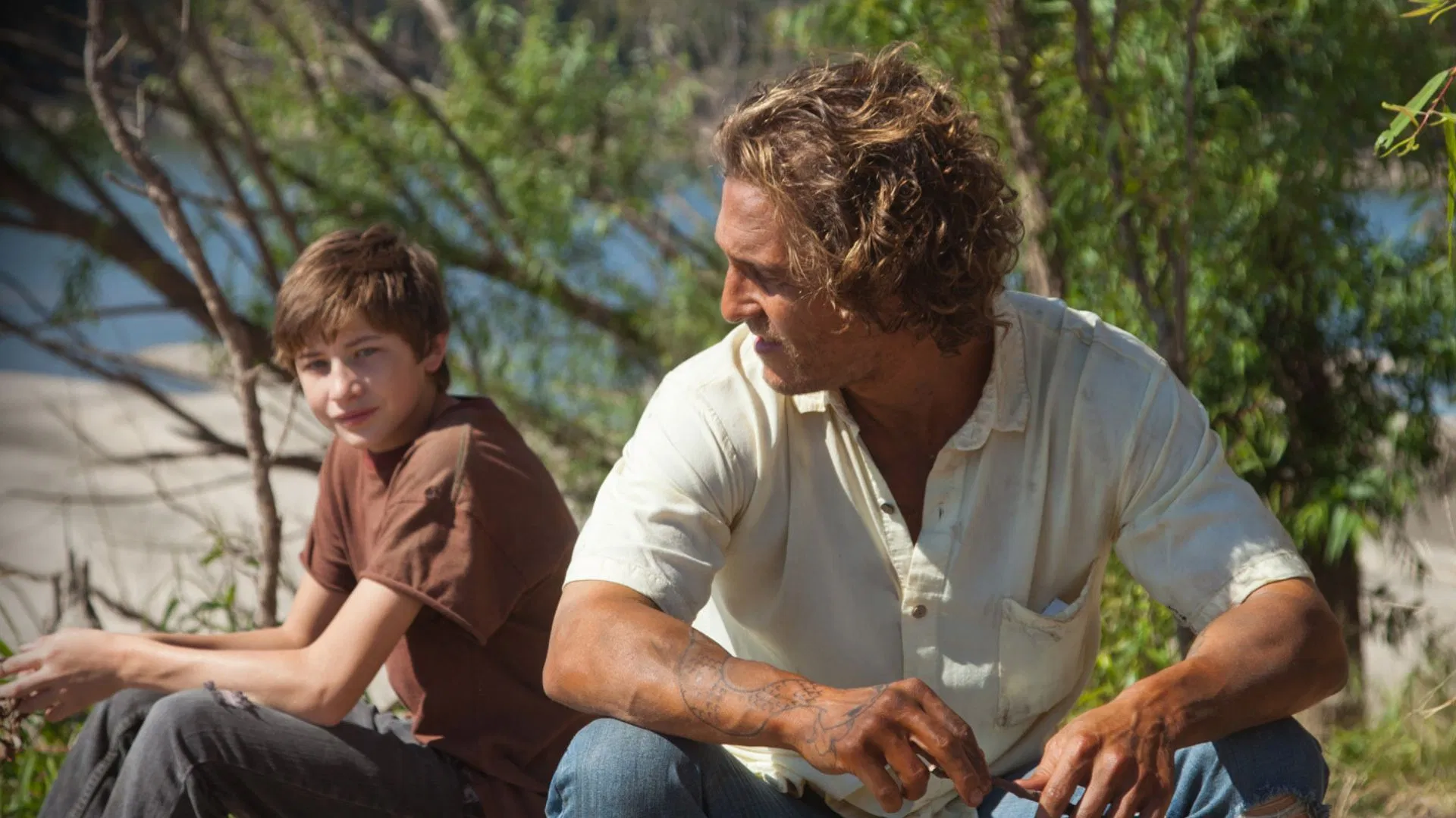 Mud thrives on impactful performances by the main cast (Image via Official Movie Website)